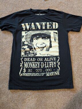 One piece short sleeve black tshirt wanted